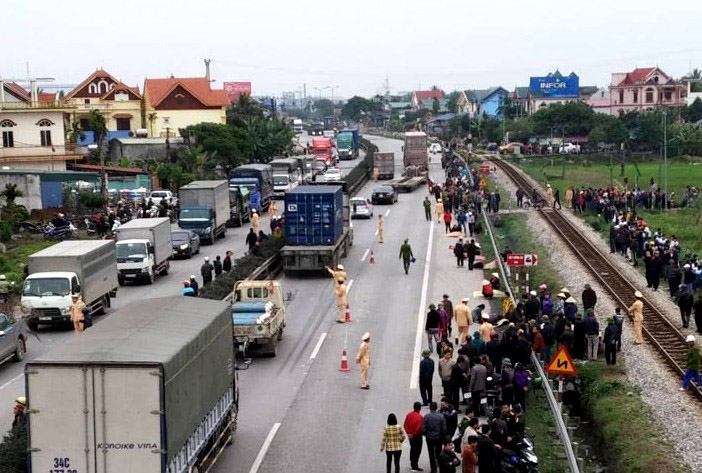 Quy định của pháp luật đối với vi phạm dựng rạp trên đường phố